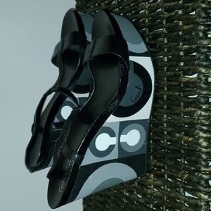 Coach discontinued Anrtte wrdge heels size 7 1/2 b